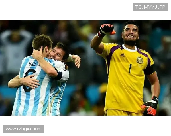 巴西世界杯半决赛点球大战回顾与分析：历史性瞬间与球员心理博弈